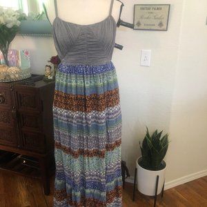 Lika Casual Maxi Dress Size M